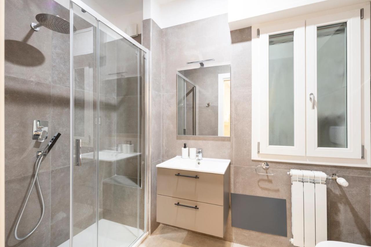 Easystayrome 10 Pax 3 Baths 1 Min From Metro Exterior foto