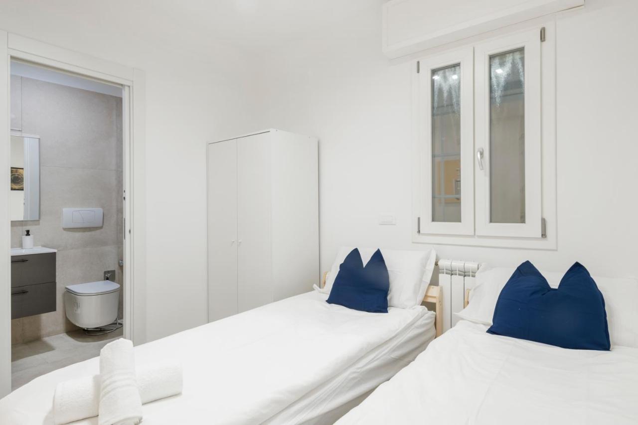 Easystayrome 10 Pax 3 Baths 1 Min From Metro Exterior foto